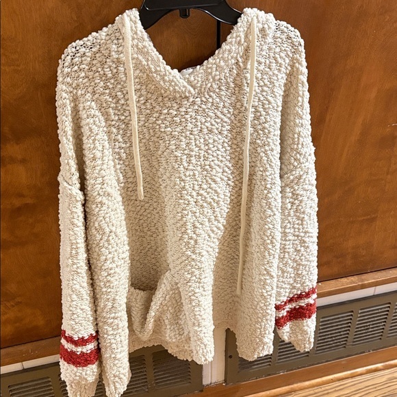 Zenana Outfitters Tops - Zenana Outfitters Cream Textured Sweater over size.